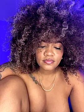 riri_brunnete live sex cam