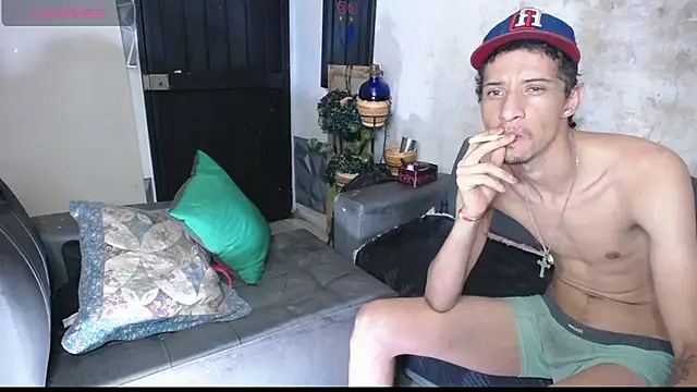 master_and_sumisse's cam snapshot