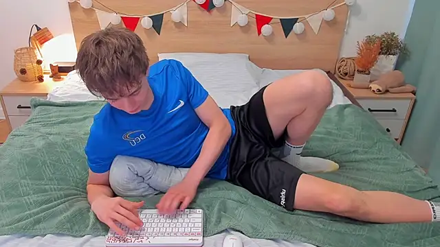 Fandi_777 live sex cam