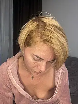 tanyagrey's cam snapshot