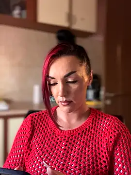 MeganFoxiy's cam snapshot