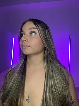 AnnyLopezzz_'s cam snapshot