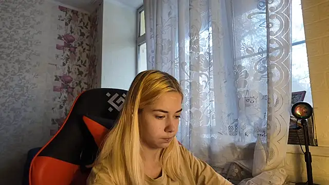 Witching_Moon's cam snapshot