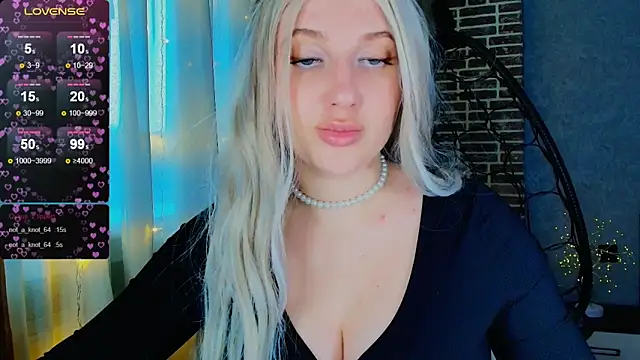 Evacadooo's cam snapshot