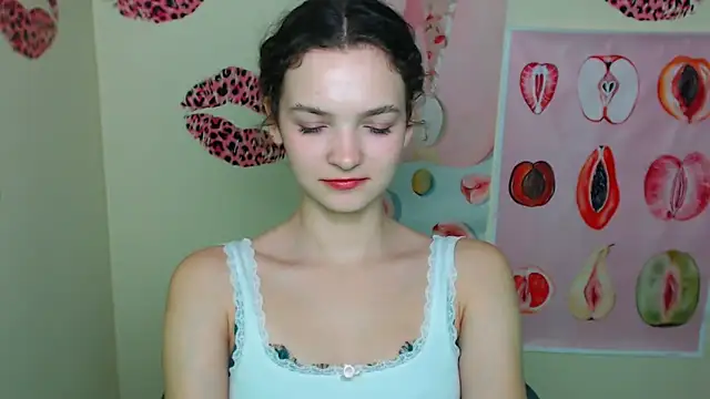 _SusieSu_'s cam snapshot