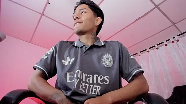 Hunteer_Boy's cam snapshot