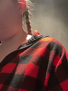 StephanieMur's cam snapshot