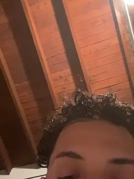 miawhithee's cam snapshot