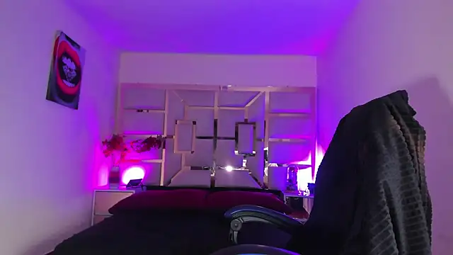 tamara_rouse1's cam snapshot