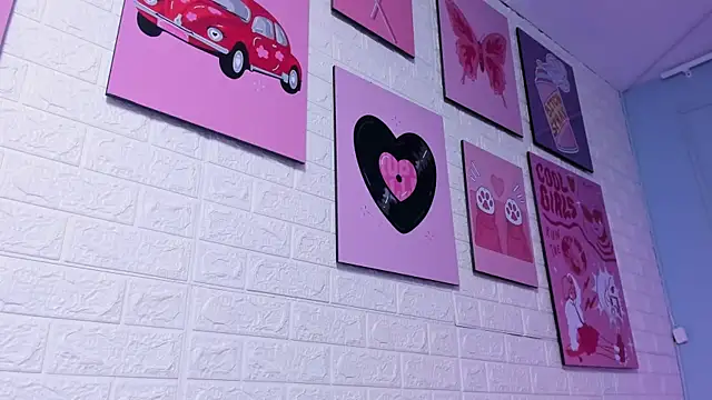 Sophie_Russell_'s cam snapshot