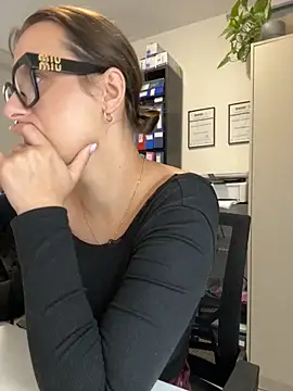 Hii_Lolla live sex cam