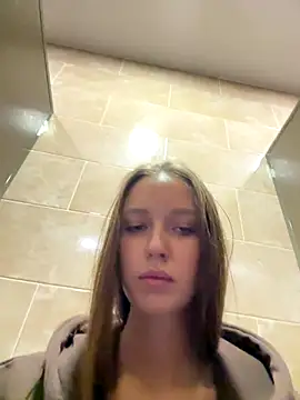 ElliRose live sex cam