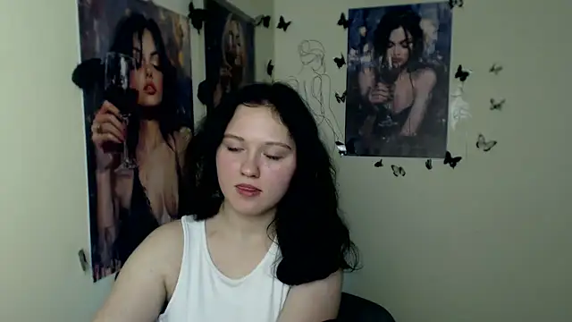 LadyAlice_'s cam snapshot