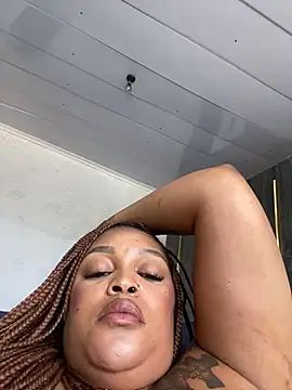 Iam-Sharifa's cam snapshot