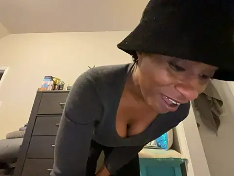 wynterheat live sex cam