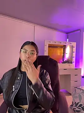 kloe28's cam snapshot