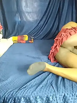 SEXYY_TRANSY_WITH_GIRL's cam snapshot