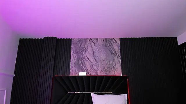 Bigsexxyass's cam snapshot