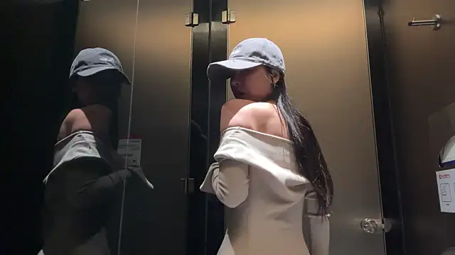 Bella-999 live sex cam