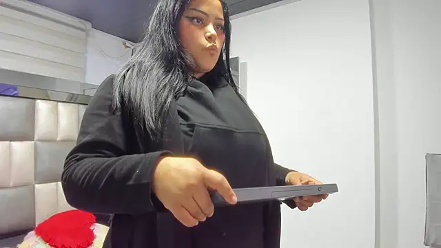 abbiecollins_js's cam snapshot