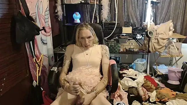 Ombeline1 live sex cam