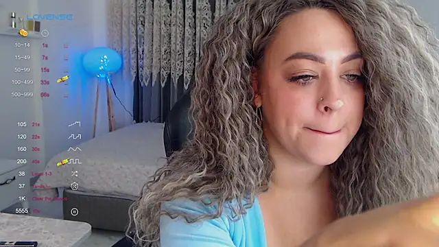 _Just_a_queen_3 live sex cam