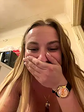 OlgaBuzzz's cam snapshot