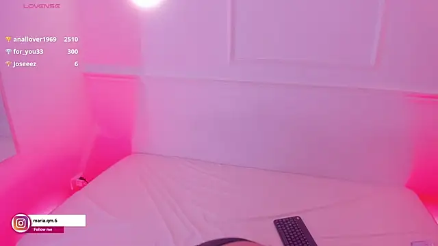 mary_suarez's cam snapshot