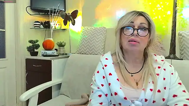 SusieNoreen's cam snapshot