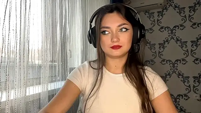 TwotyBright's cam snapshot