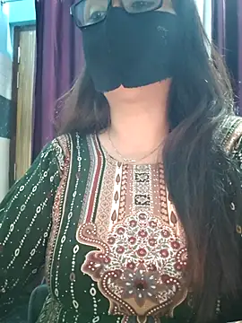 Aishwaryaa_69's cam snapshot