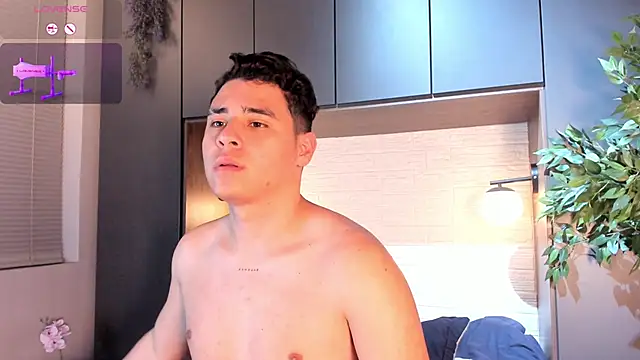 Gabriell_ramirez's cam snapshot