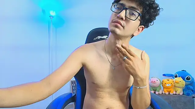 TylerWhite_ live sex cam