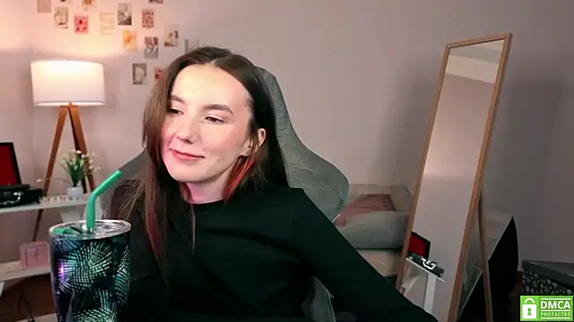 yourfrenchteacher's cam snapshot