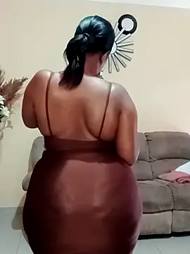 Luciouslips00's cam snapshot