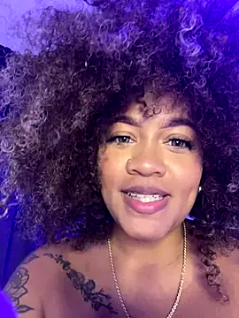 riri_brunnete live sex cam