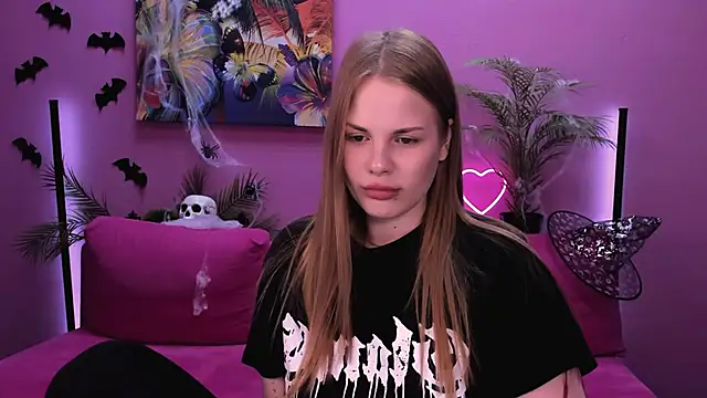 holy_kitty's cam snapshot