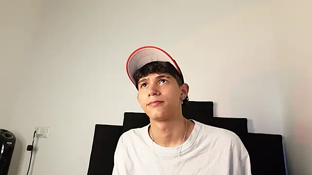 alexmark_'s cam snapshot