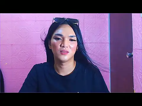 WONDERWOMAN2023 live sex cam