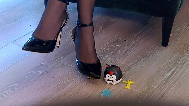 FeetVibe's cam snapshot