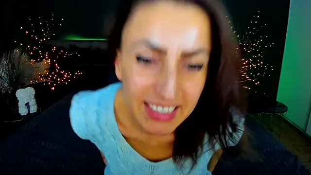 Rebecca_Diamond's cam snapshot