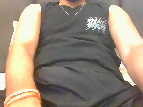 bigdickfuckuu's cam snapshot