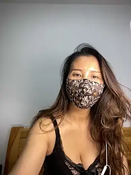 yiyi78900's cam snapshot