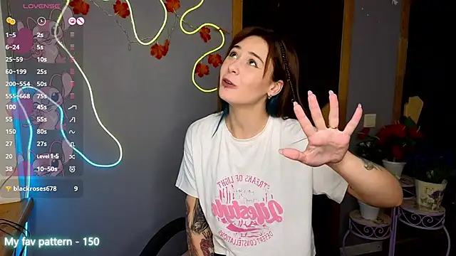 Miss_Fortuna's cam snapshot