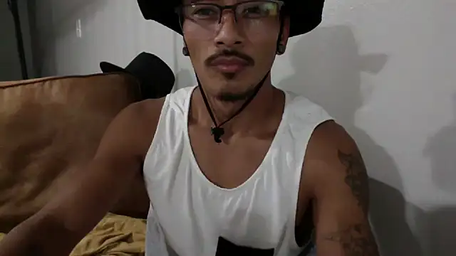 tanjir020 live sex cam