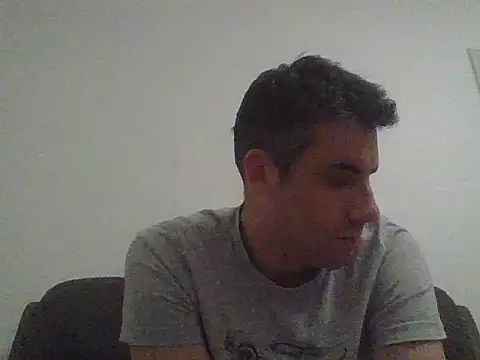 JulioIsHere4you live sex cam