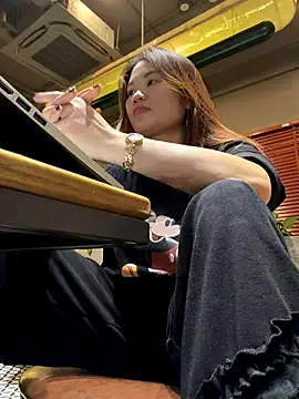 Emily_9xx's cam snapshot