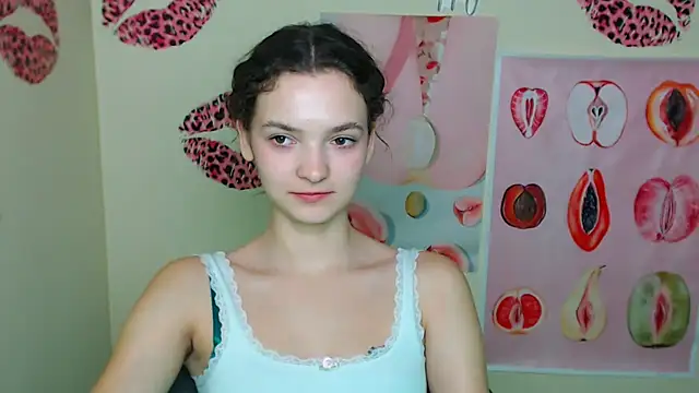 _SusieSu_'s cam snapshot