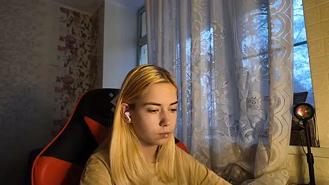 Witching_Moon's cam snapshot