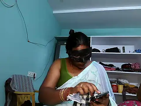 Honey__baby_'s cam snapshot